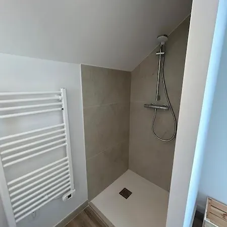 Loft & Spa, Aux Portes De Disneyland Et De Paris Holiday home Saint-Thibault-des-Vignes