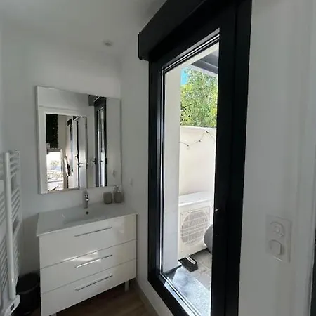 Holiday home Loft & Spa, Aux Portes De Disneyland Et De Paris Saint-Thibault-des-Vignes