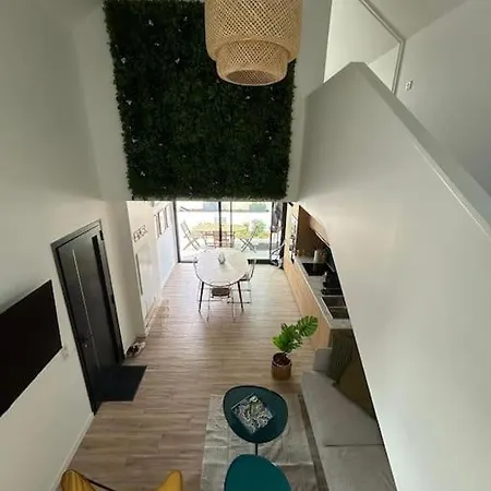 Loft & Spa, Aux Portes De Disneyland Et De Paris Holiday home Saint-Thibault-des-Vignes